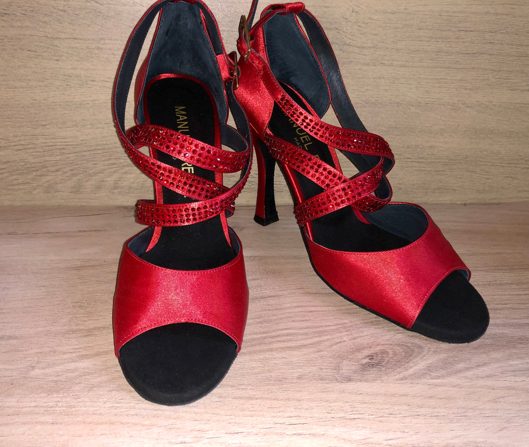RED DIAMOND NÚMERO 39 TACÓN 9