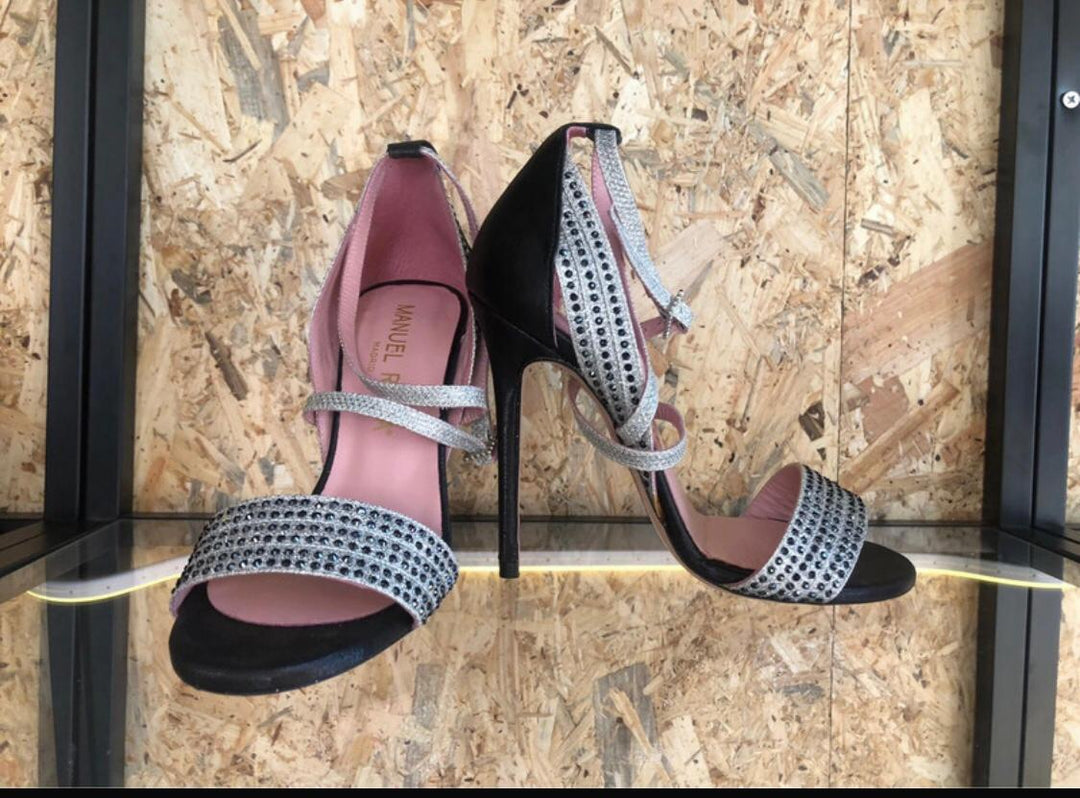 ARABELA SILVER BLACK SIZE 37 HEEL 10 